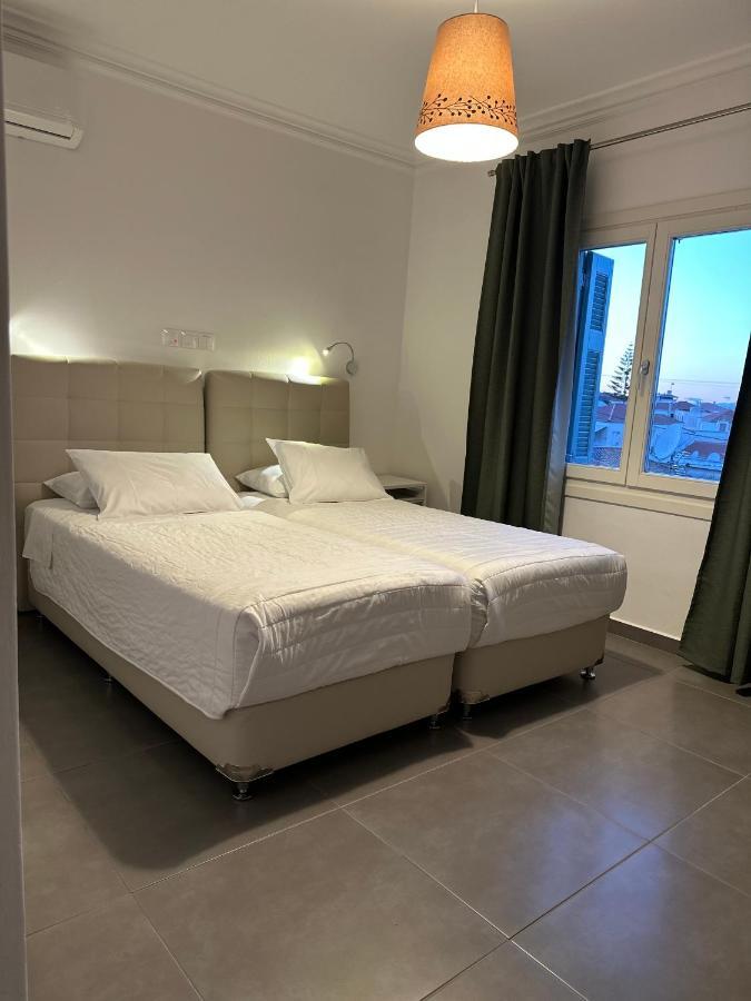 Kamelia Hotel Spetses Town Exterior photo