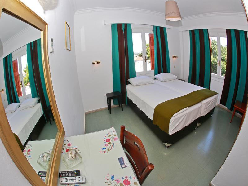 Kamelia Hotel Spetses Town Exterior photo